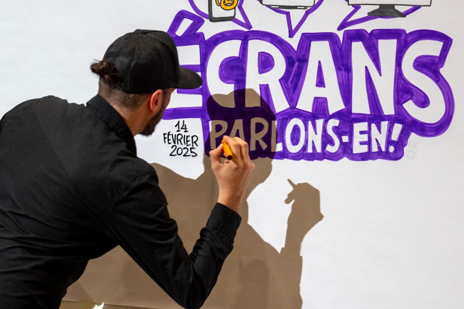 ccb16bf2-3e16-4cdf-b22d-ec75a970dad5